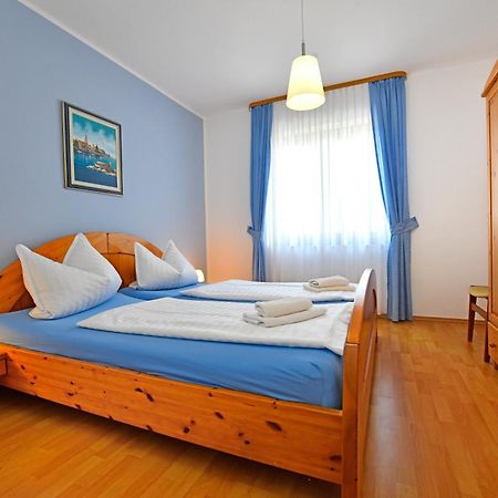 Apartments Jasmina Poreč Exteriör bild