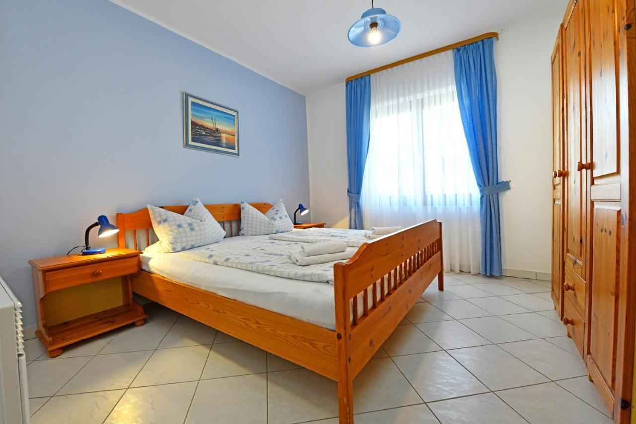 Apartments Jasmina Poreč Exteriör bild