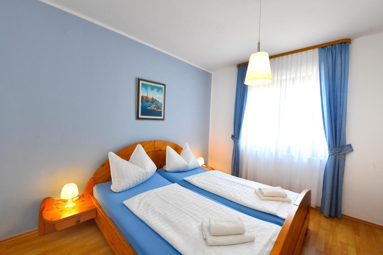 Apartments Jasmina Poreč Exteriör bild