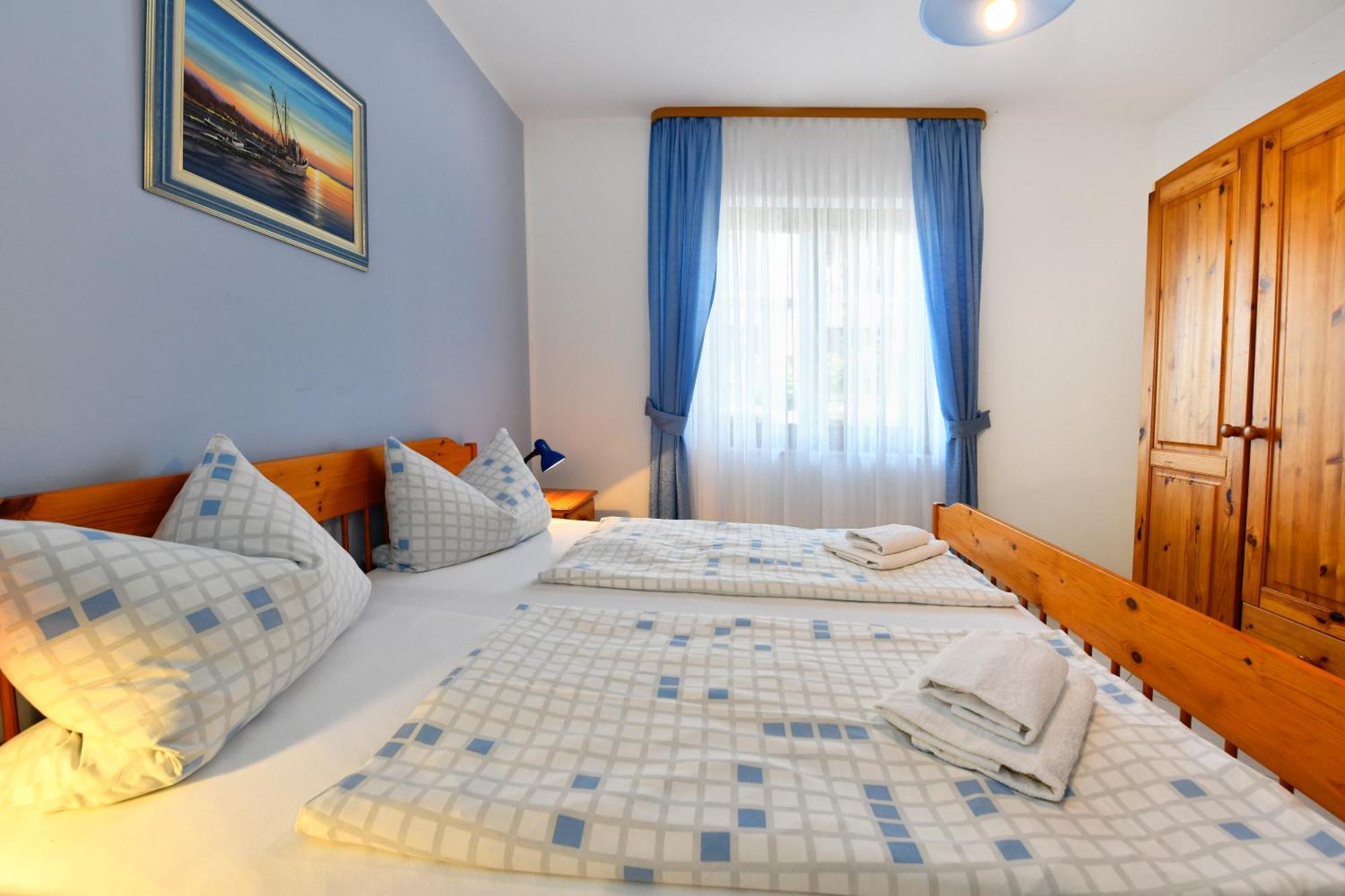Apartments Jasmina Poreč Exteriör bild