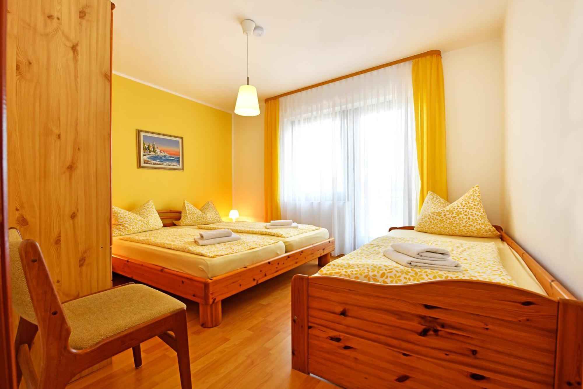 Apartments Jasmina Poreč Exteriör bild