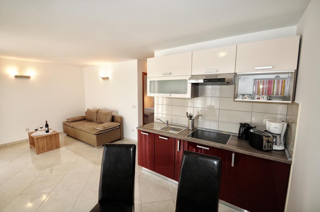 Apartments Jasmina Poreč Rum bild